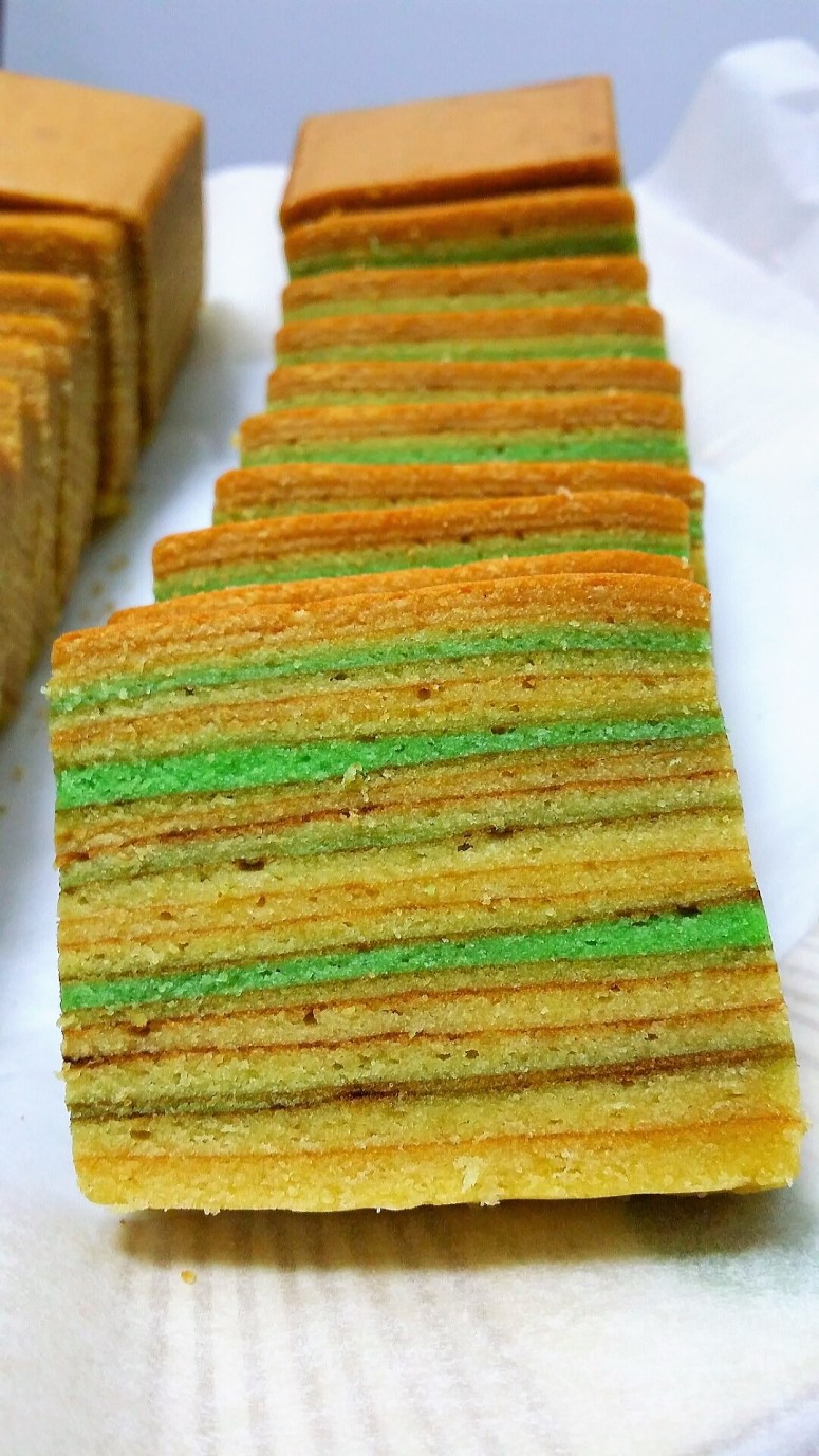 Pandan Lapis - Slices